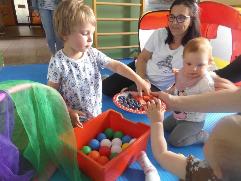 Krabbelgruppe und Spielekreis in der Kita „Flachsröste“