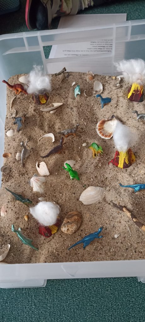 Dino-Projekt der Spatzengruppe in der Flachsröste Marienberg