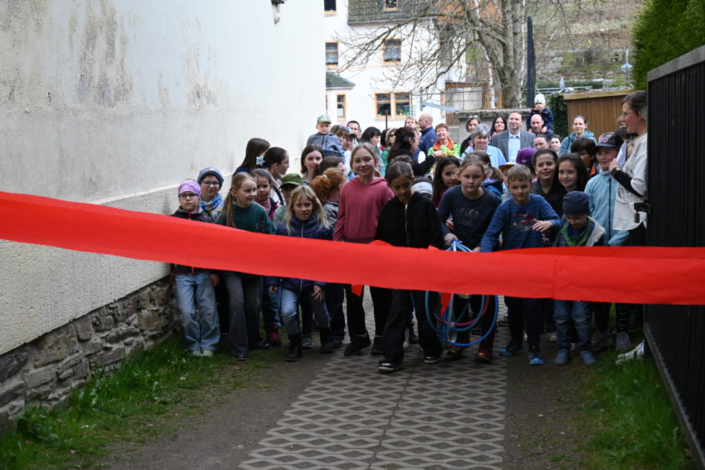 Einweihung des Spielhangs des Hort Kids Länd Pobershau