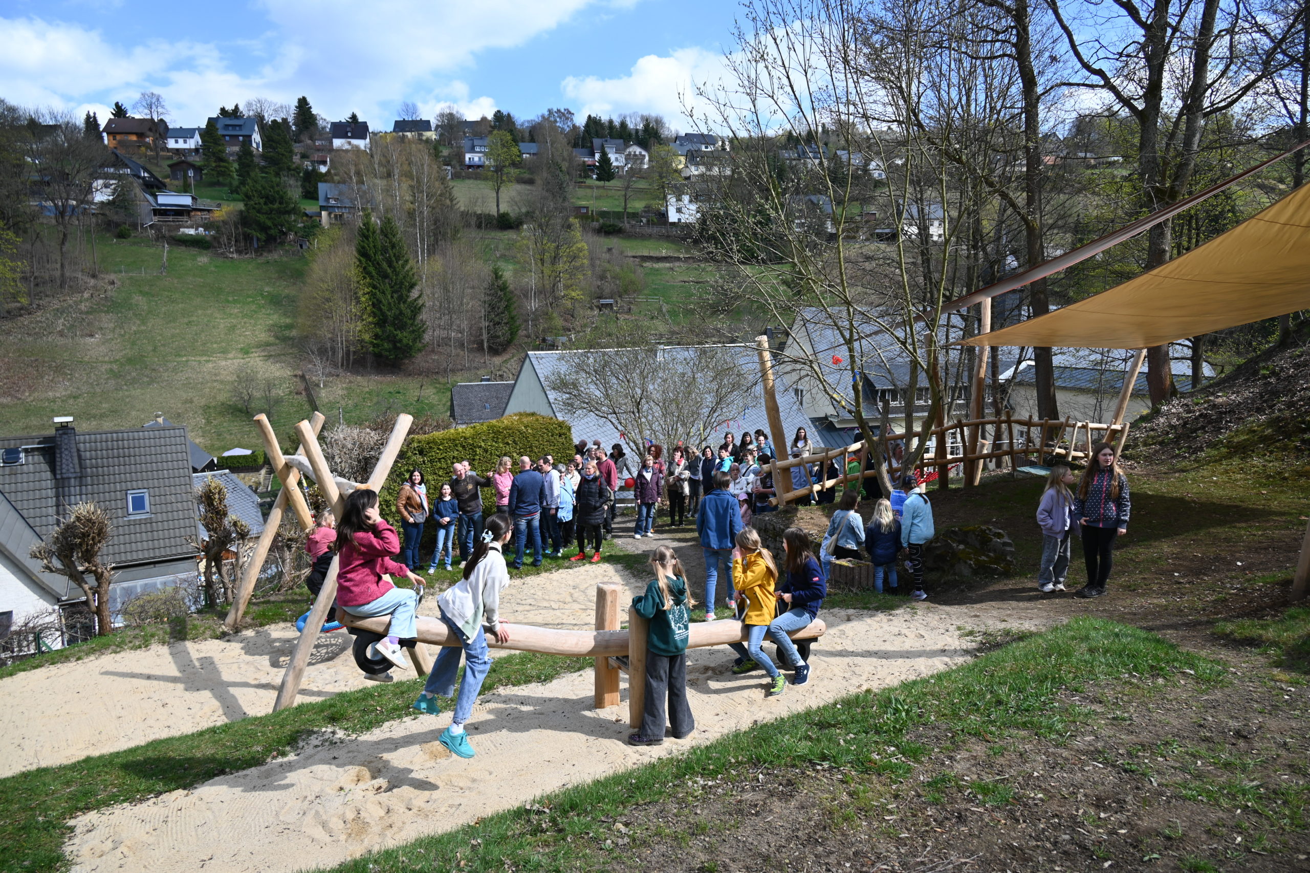 Einweihung des Spielhangs des Hort Kids Länd Pobershau